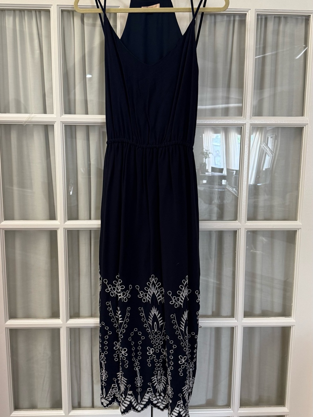 Gibson Latimer Navy Dress with White Embroidered Eyelet Hem